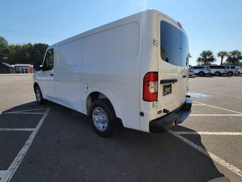 Used 2015 Nissan NV 2500 SV w/ Side & Curtain Airbag Package image 11