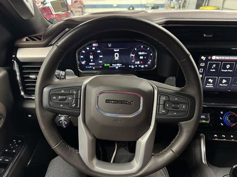 Used 2024 GMC Sierra 1500 Denali w/ Denali Reserve Package AWD/4WD image 18
