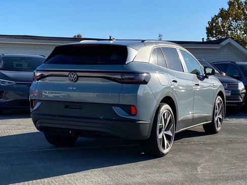 New 2025 Volkswagen ID.4 Pro S image 3