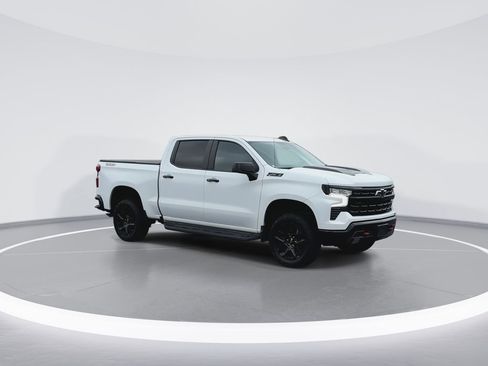 Used 2023 Chevrolet Silverado 1500 LT Trail Boss w/ Protection Package AWD/4WD image 2