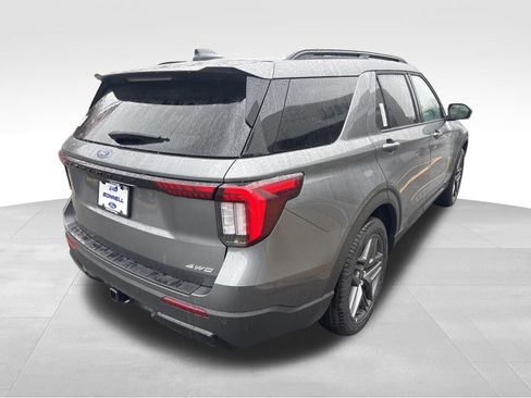 New 2026 Ford Explorer ST-Line w/ ST-Line Street Pack image 6