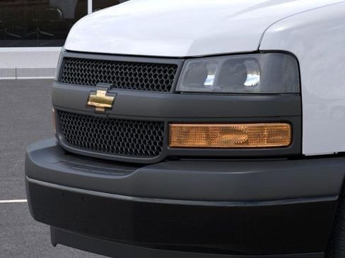 New 2026 Chevrolet Express 3500 1WT RWD image 13