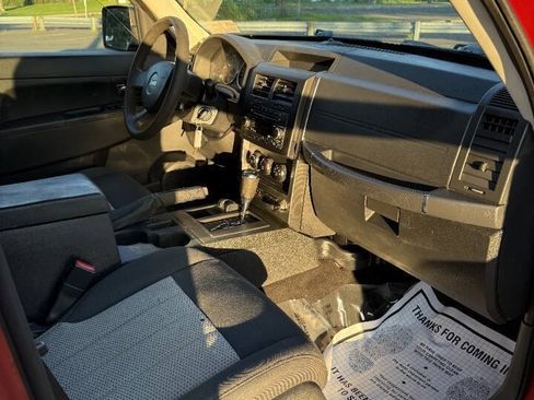 Used 2010 Jeep Liberty Sport w/ Popular Equipment Group AWD/4WD image 16