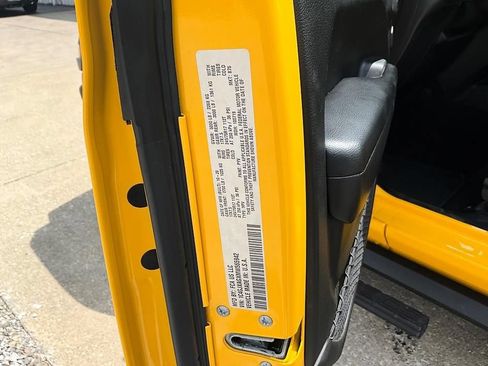 Used 2021 Jeep Wrangler Sport AWD/4WD image 35