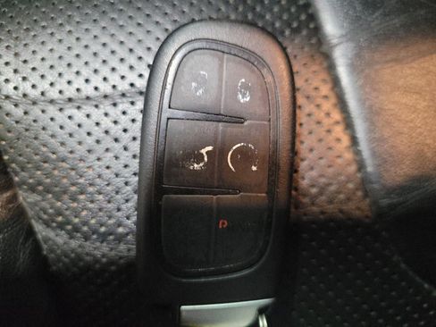 Used 2021 Jeep Cherokee Limited AWD/4WD image 32