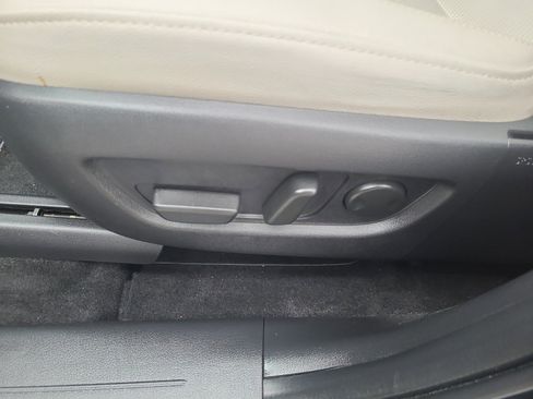 Used 2024 MAZDA CX-90 Plug-In Hybrid w/ Preferred image 12