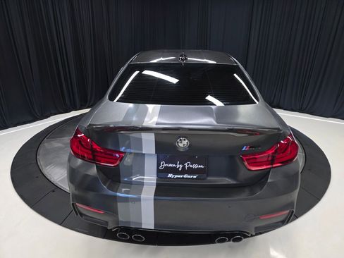 Used 2019 BMW M4 Coupe w/ Competition Package RWD image 12