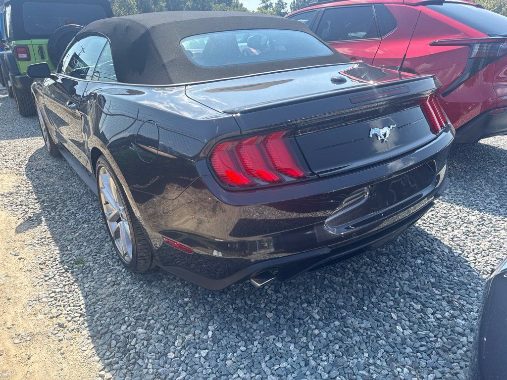 Used 2022 Ford Mustang Premium w/ Equipment Group 201A RWD image 4