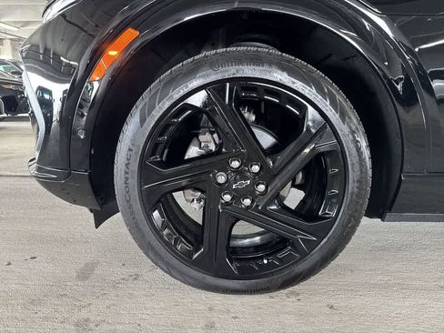 Used 2024 Chevrolet Equinox EV RS FWD image 10