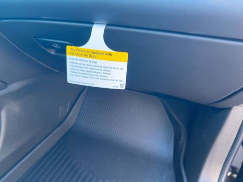 New 2025 Cadillac XT5 Luxury w/ LPO, Floor Liner Package image 22