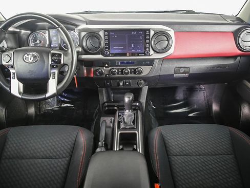 Used 2022 Toyota Tacoma SR5 image 13