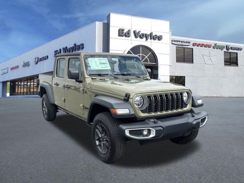 New 2026 Jeep Gladiator Sport AWD/4WD image 2