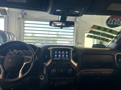 Used 2021 Chevrolet Silverado 1500 LT Trail Boss w/ Convenience Package II AWD/4WD image 23