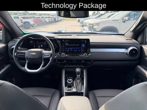 Used 2023 Chevrolet Colorado LT w/ LT Convenience Package III AWD/4WD image 7