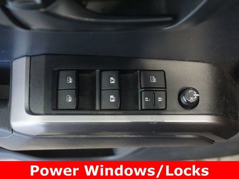 Used 2023 Toyota Tacoma SR5 image 5