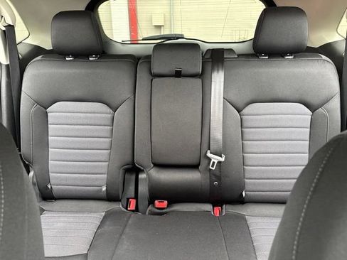 Used 2020 Ford Edge SE FWD image 21