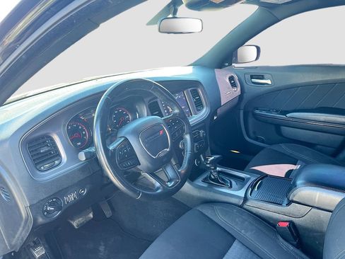 Used 2023 Dodge Charger SXT w/ Blacktop Package image 9