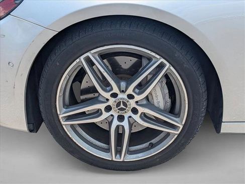 Used 2020 Mercedes-Benz E 350 4MATIC Sedan image 10