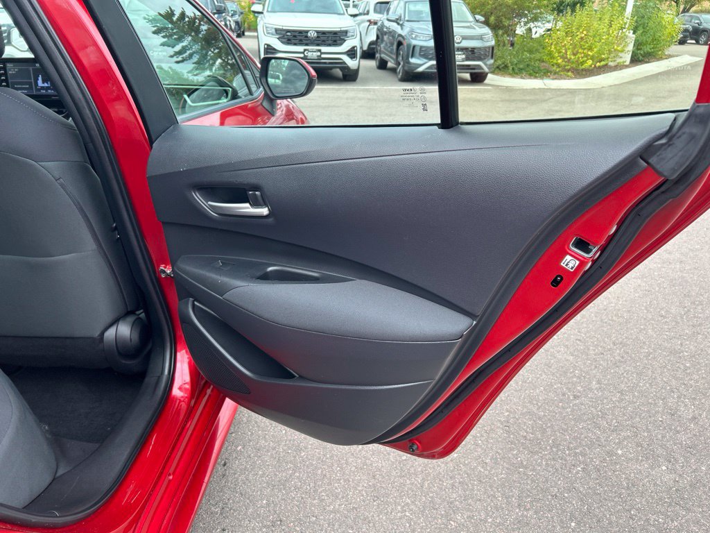 Used 2021 Toyota Corolla LE w/ Carpet Mat Package (TMS) FWD image 14