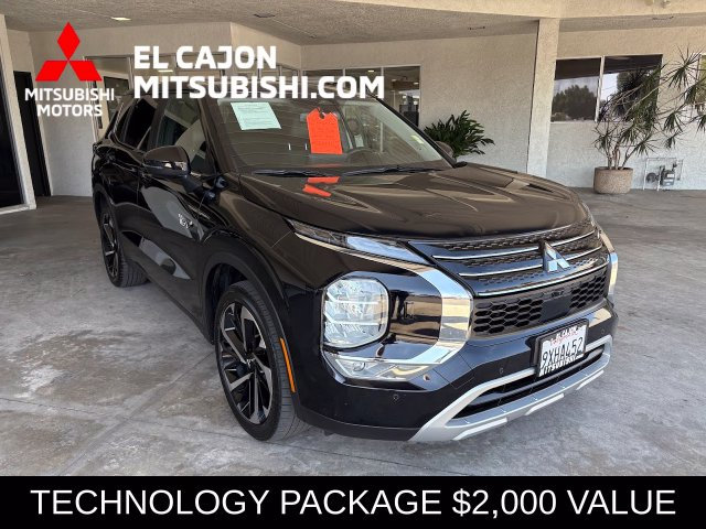 Used 2025 Mitsubishi Outlander SE AWD/4WD image 1