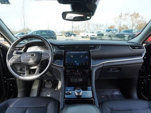 Used 2021 Jeep Grand Cherokee L Limited image 28