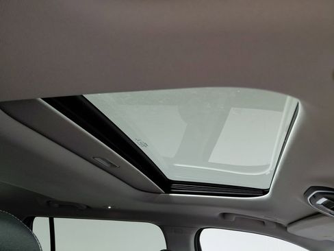 Certified 2022 Jeep Grand Cherokee L Laredo w/ Luxury Tech Group I image 11