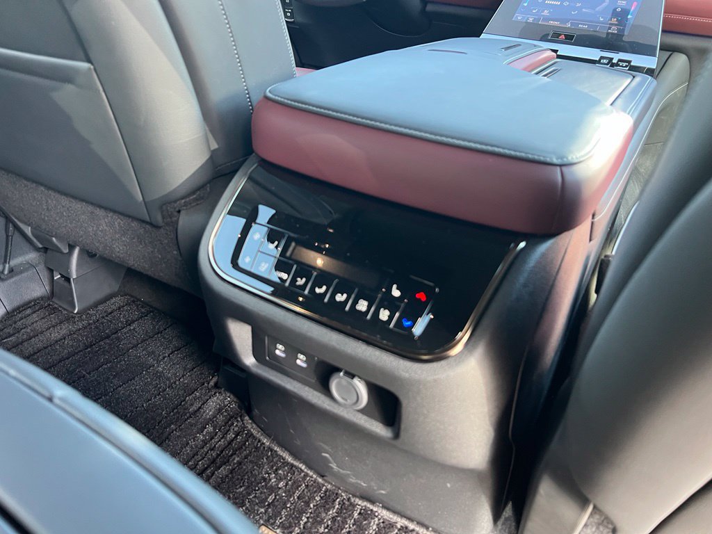 Used 2025 INFINITI QX80 Autograph AWD/4WD image 23