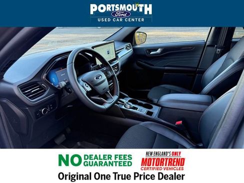 Used 2025 Ford Escape ST-Line w/ Tech Pack #1 image 4