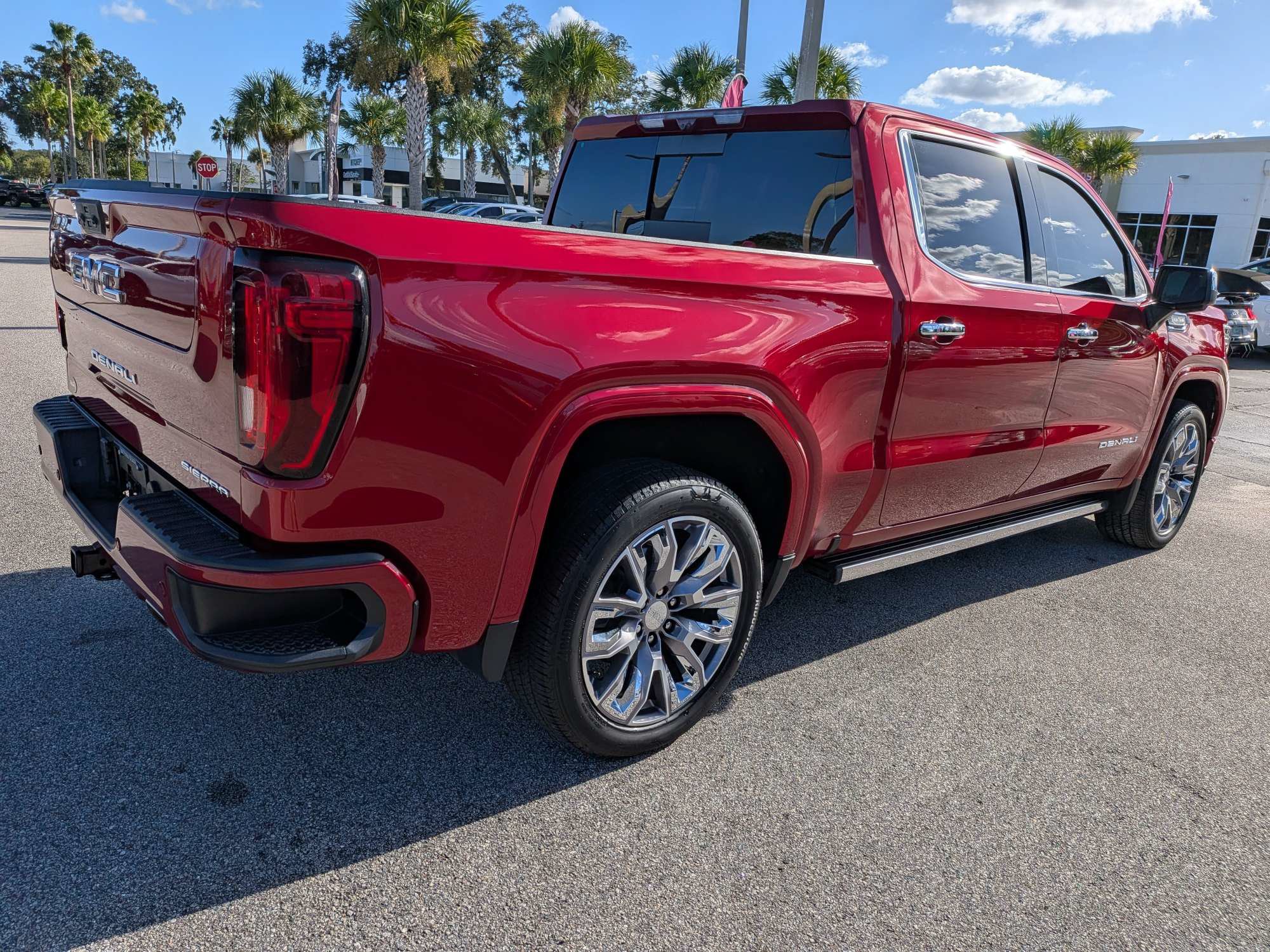 Used 2024 GMC Sierra 1500 Denali w/ Denali Reserve Package AWD/4WD image 4