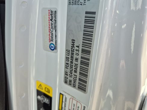 Used 2021 Jeep Wrangler Unlimited Sahara AWD/4WD image 24