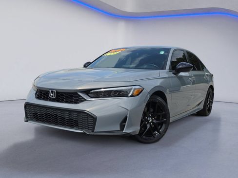 Used 2025 Honda Civic Sport image 2