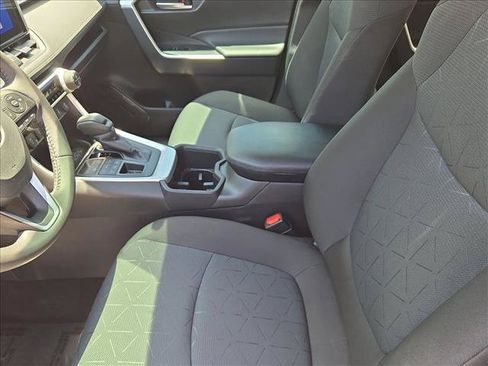 Used 2025 Toyota RAV4 XLE w/ Convenience Package AWD/4WD image 16