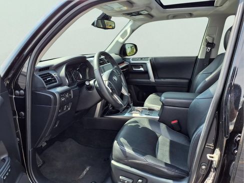 Used 2022 Toyota 4Runner Limited AWD/4WD image 19