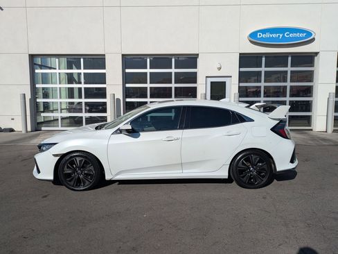 Used 2019 Honda Civic EX image 9