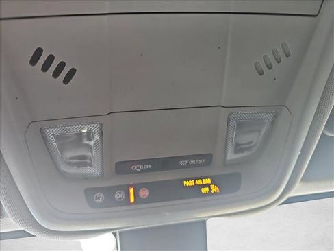 Used 2022 Chevrolet Equinox LT image 20