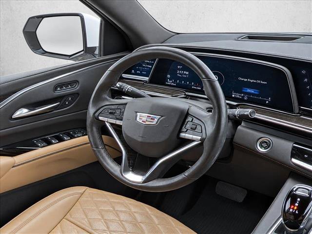 Used 2021 Cadillac Escalade Premium Luxury w/ LPO, Illumination Package AWD/4WD image 21