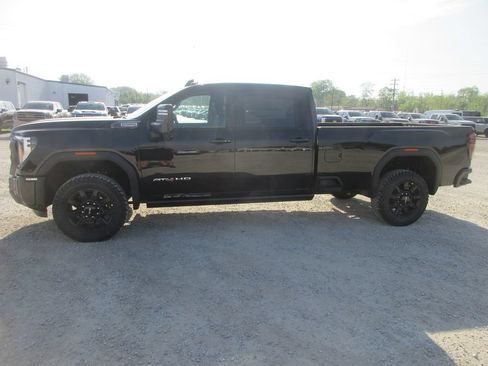 New 2026 GMC Sierra 3500 AT4 w/ AT4 Premium Plus Package AWD/4WD image 10