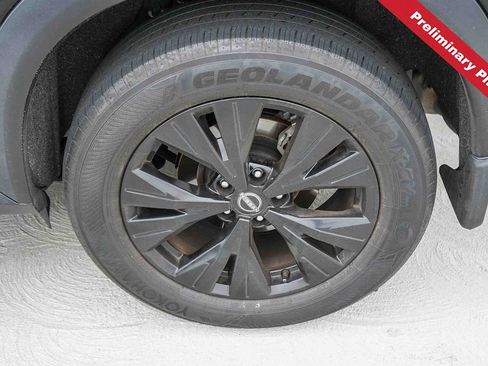 Used 2023 Nissan Rogue SV w/ SV Premium B Package FWD image 10