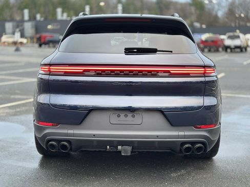 Used 2024 Porsche Cayenne S image 5