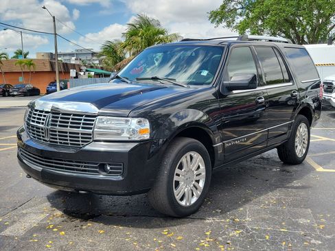 Used 2012 Lincoln Navigator 2WD image 41
