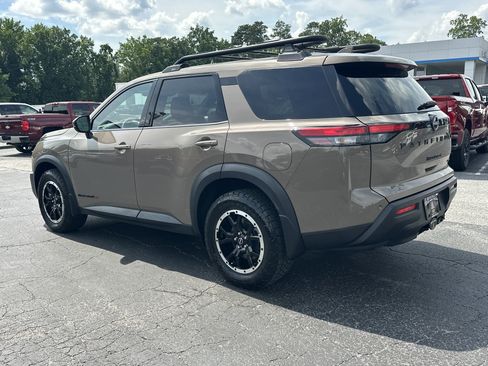 Used 2024 Nissan Pathfinder Rock Creek AWD/4WD image 6