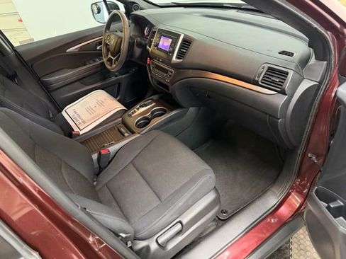 Used 2019 Honda Passport Sport image 31