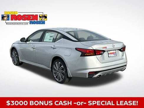 New 2025 Nissan Altima 2.5 SL image 3