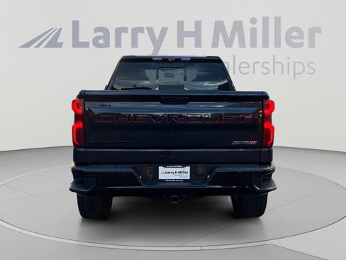 Used 2023 Chevrolet Silverado 1500 ZR2 w/ Technology Package AWD/4WD image 4