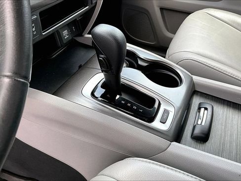 Used 2018 Honda Pilot EX-L image 12