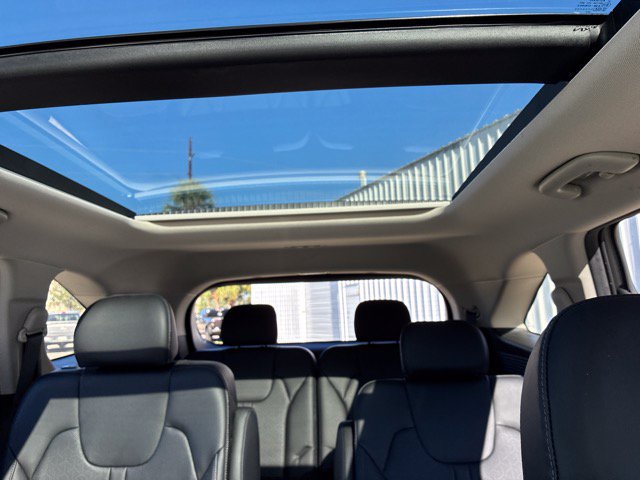 Used 2023 Kia Sorento EX w/ Panoramic Sunroof Package FWD image 33