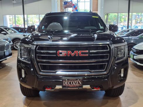 Used 2024 GMC Yukon AT4 AWD/4WD image 2
