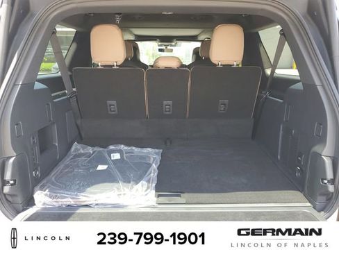 New 2026 Lincoln Navigator L Black Label AWD/4WD image 22