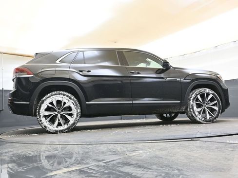 New 2026 Volkswagen Atlas Cross Sport SEL Premium R-Line image 43