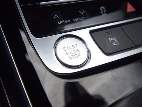 Used 2019 Audi A8 L 3.0T w/ Executive Package image 35